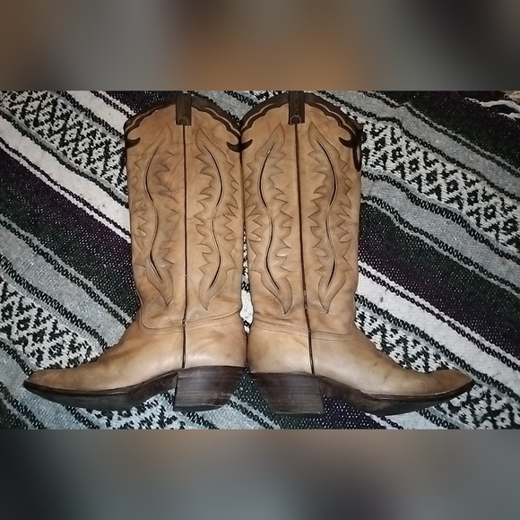 J. Chisholm Boots for Women size 6 - Picture 2 of 4